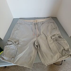 American Eagle vintage cargo shorts size 34